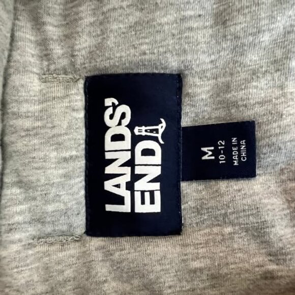 Lands End women's gray quilted heavy robe, white trim, tie waist, size M. - Picture 3 of 3